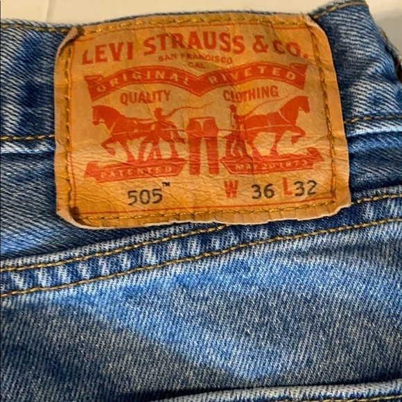 Levi high rise jeans - Picture 3 of 4